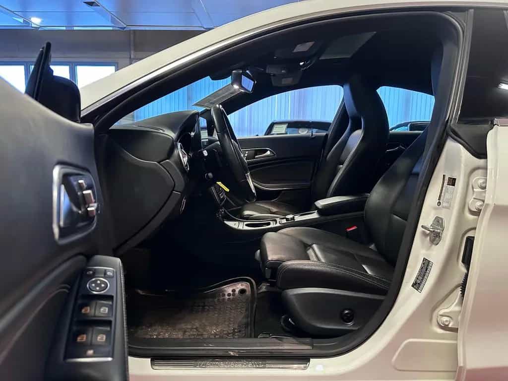 Mercedes-Benz CLA-Class 250 4Matic *Sport + Bluetooth + USB 07/2018-photo-37