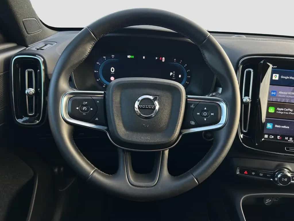 Volvo XC40 B4 Plus Black Edition/Pano/360/el.Sitze/20Z 03/2025-photo-6