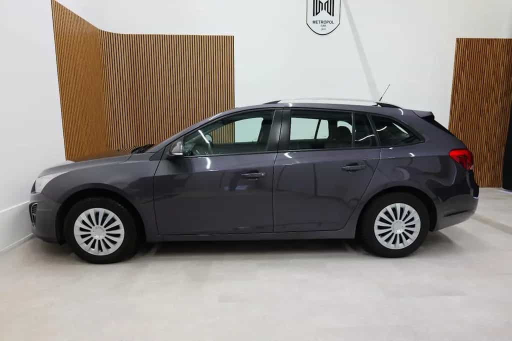 Chevrolet Cruze 1.4 LT KAM/TEMP/ZV/PDC+TÜV 10.26 10/2013-photo-5
