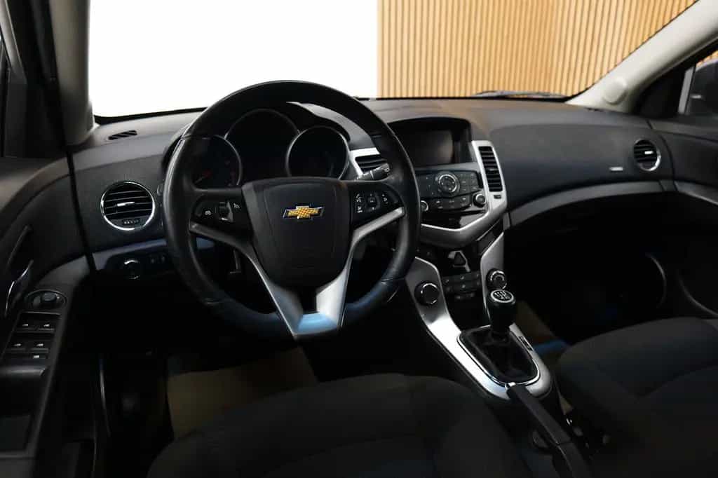 Chevrolet Cruze 1.4 LT KAM/TEMP/ZV/PDC+TÜV 10.26 10/2013-photo-8