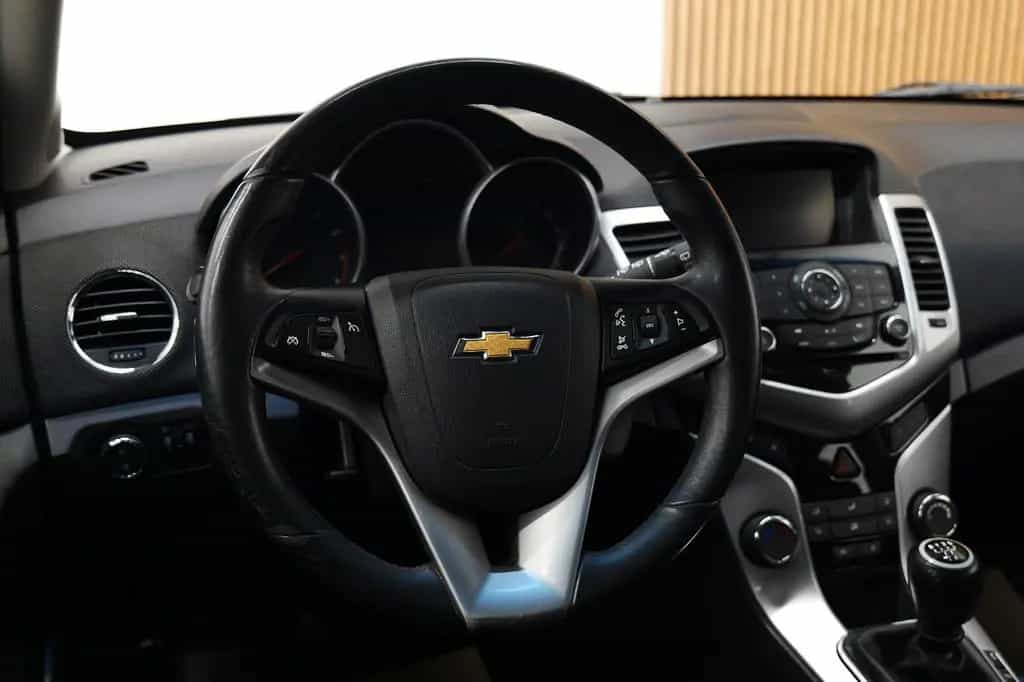 Chevrolet Cruze 1.4 LT KAM/TEMP/ZV/PDC+TÜV 10.26 10/2013-photo-9