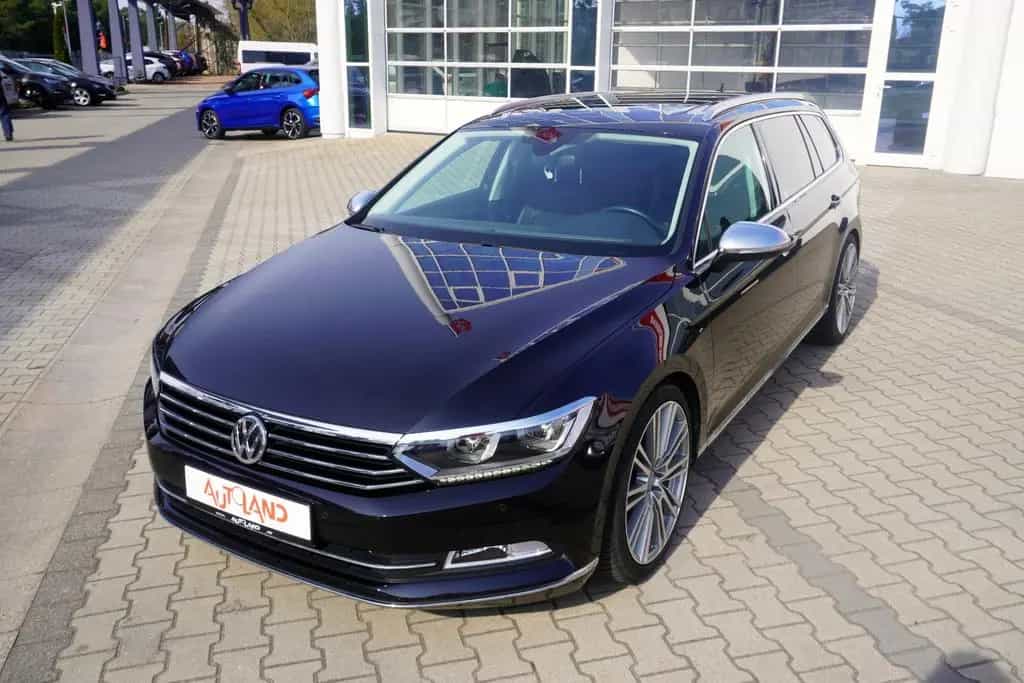 Volkswagen Passat Variant 1.8 TSI DSG Highline LED Navi AHK 08/2017-photo-1
