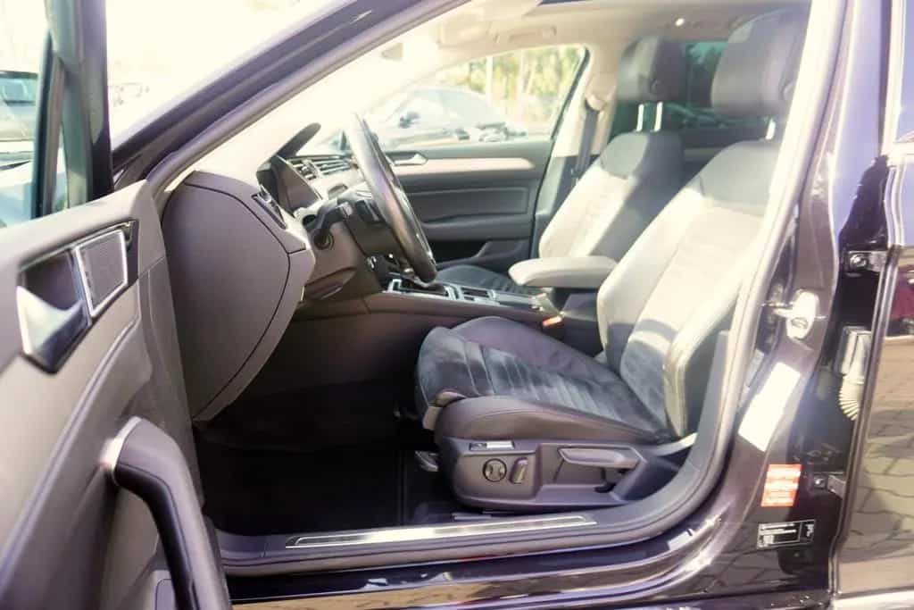 Volkswagen Passat Variant 1.8 TSI DSG Highline LED Navi AHK 08/2017-photo-14