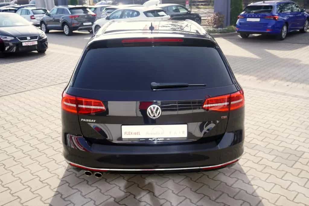 Volkswagen Passat Variant 1.8 TSI DSG Highline LED Navi AHK 08/2017-photo-6
