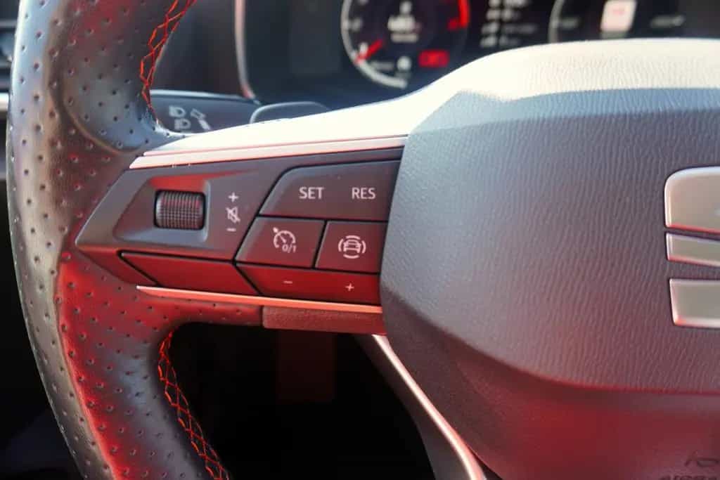 Seat Leon ST 2.0 TSI DSG FR LED ACC AHK Navi Kamera 05/2022-photo-20