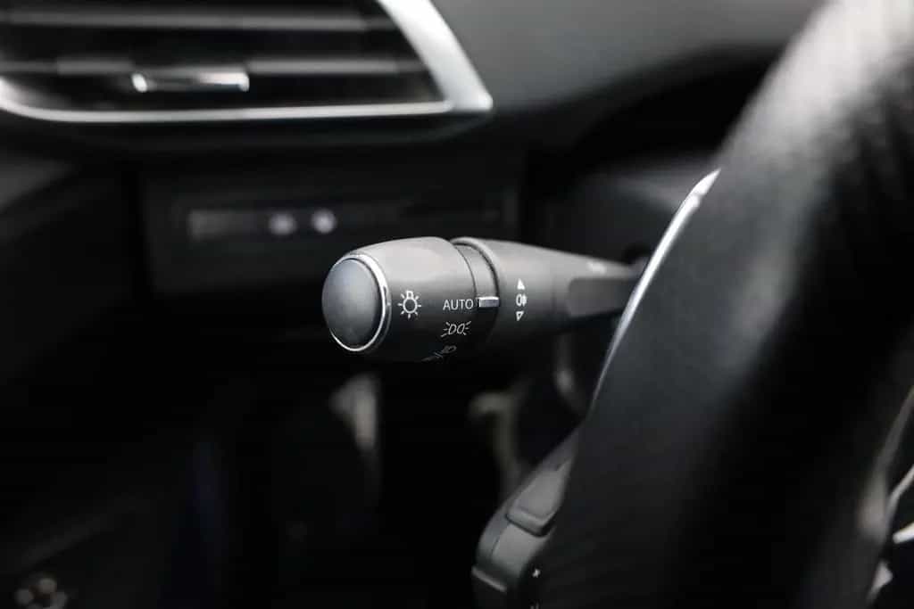 Peugeot 3008 GT 1.2 PureTech 130 Aut. LED ACC Navi 03/2023-photo-16