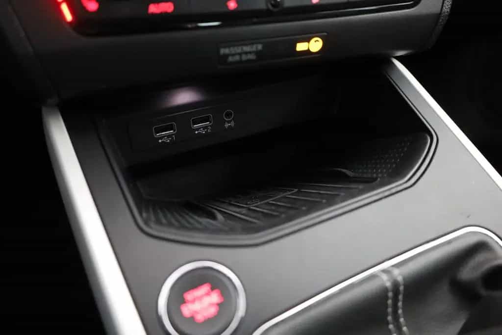 Seat Arona 1.0 TSI Xcellence LED Navi Totwinkel PDC 02/2018-photo-12