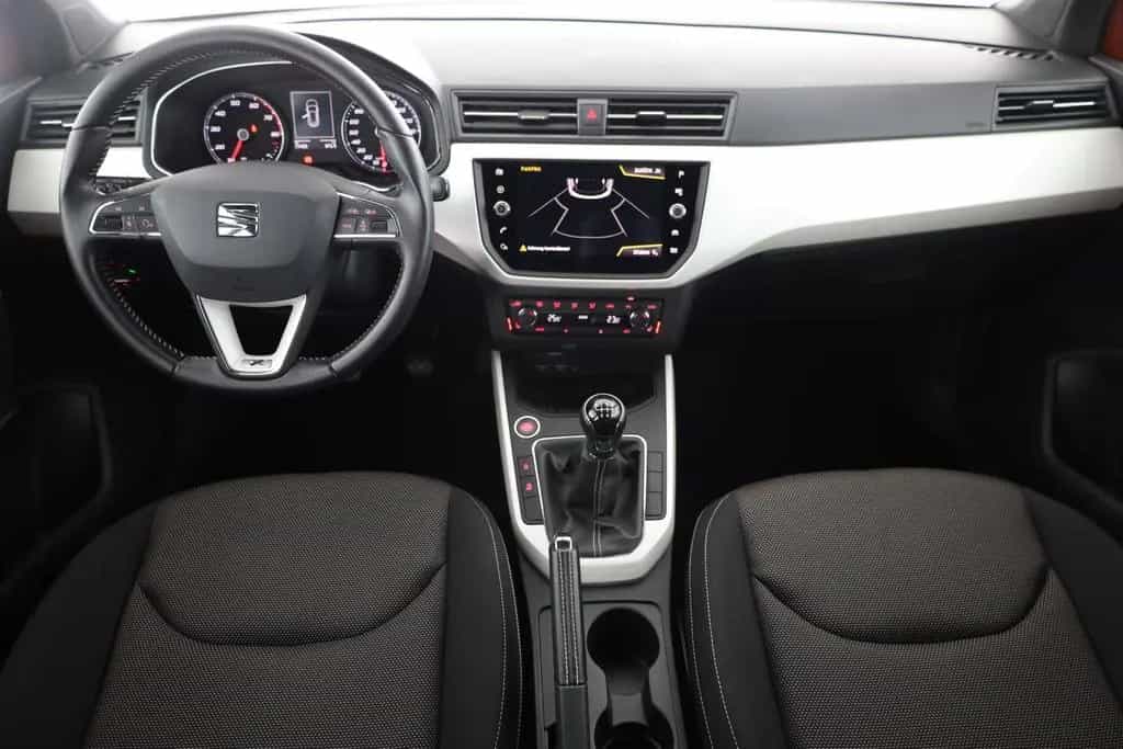 Seat Arona 1.0 TSI Xcellence LED Navi Totwinkel PDC 02/2018-photo-8