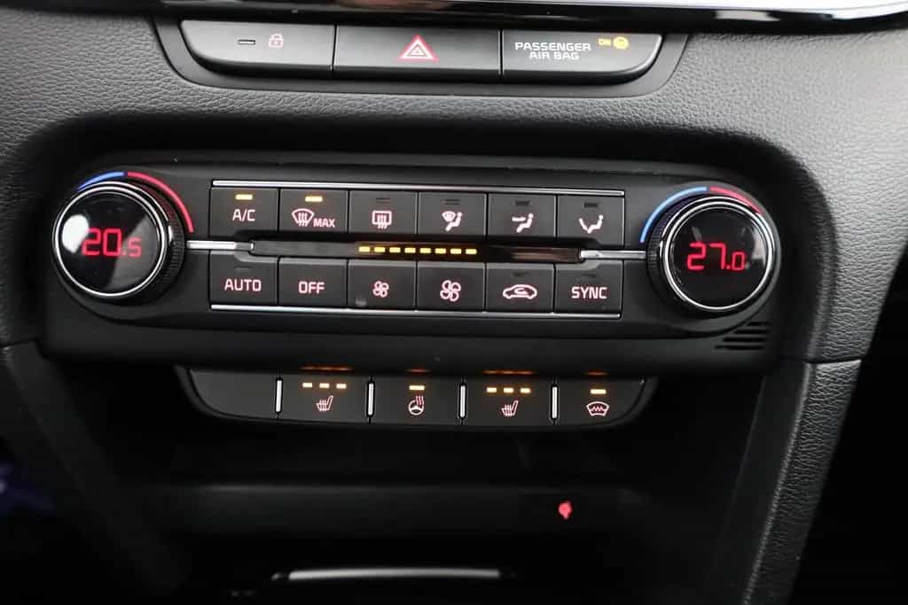 Kia ProCeed 1.6 T-GDI GT LED Navi ACC AHK Kamera PDC 07/2020-photo-11