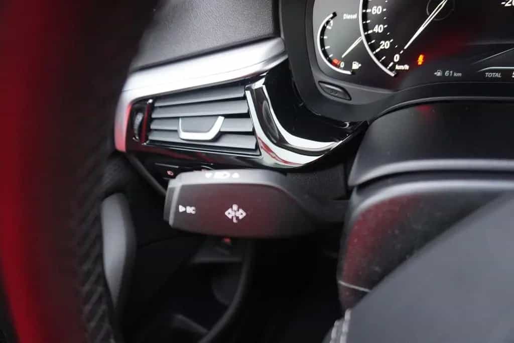 BMW 5 Series 520d Touring Aut. LED Navi Tempomat Sitzheizung 09/2019-photo-11