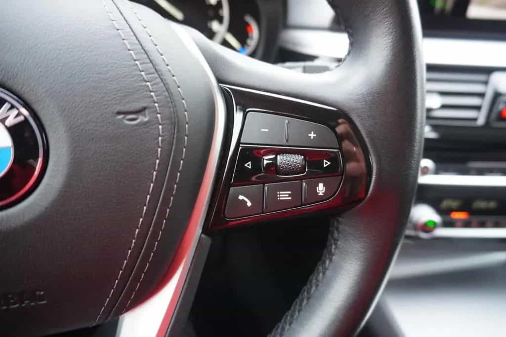BMW 5 Series 520d Touring Aut. LED Navi Tempomat Sitzheizung 09/2019-photo-14