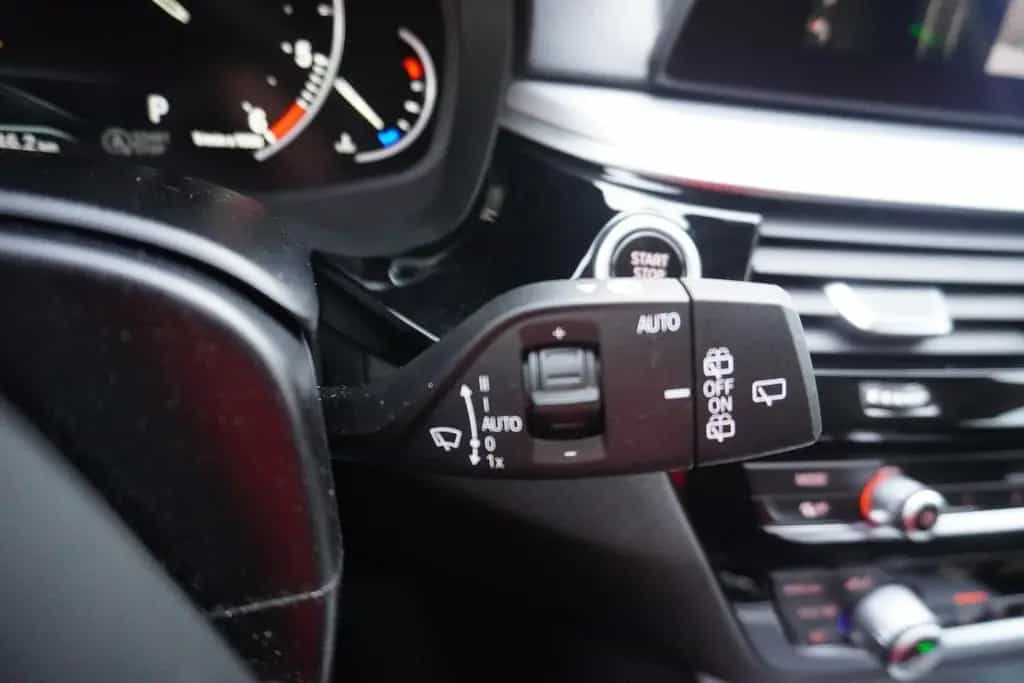 BMW 5 Series 520d Touring Aut. LED Navi Tempomat Sitzheizung 09/2019-photo-15