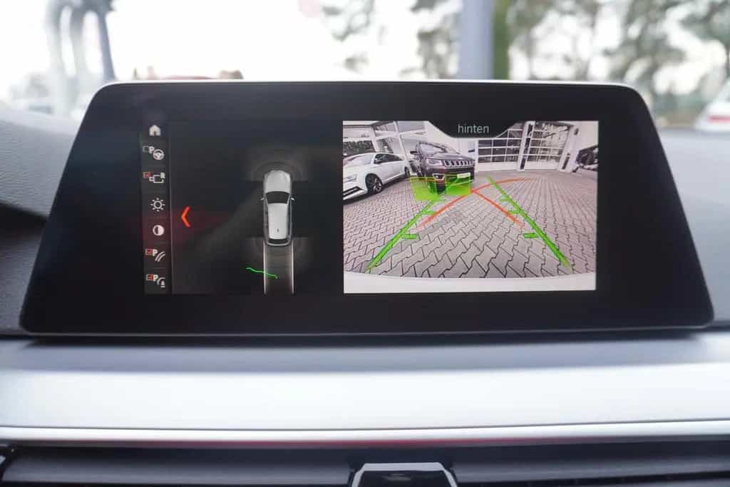 BMW 5 Series 520d Touring Aut. LED Navi Tempomat Sitzheizung 09/2019-photo-17