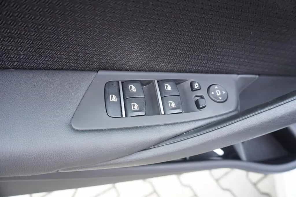 BMW 5 Series 520d Touring Aut. LED Navi Tempomat Sitzheizung 09/2019-photo-28