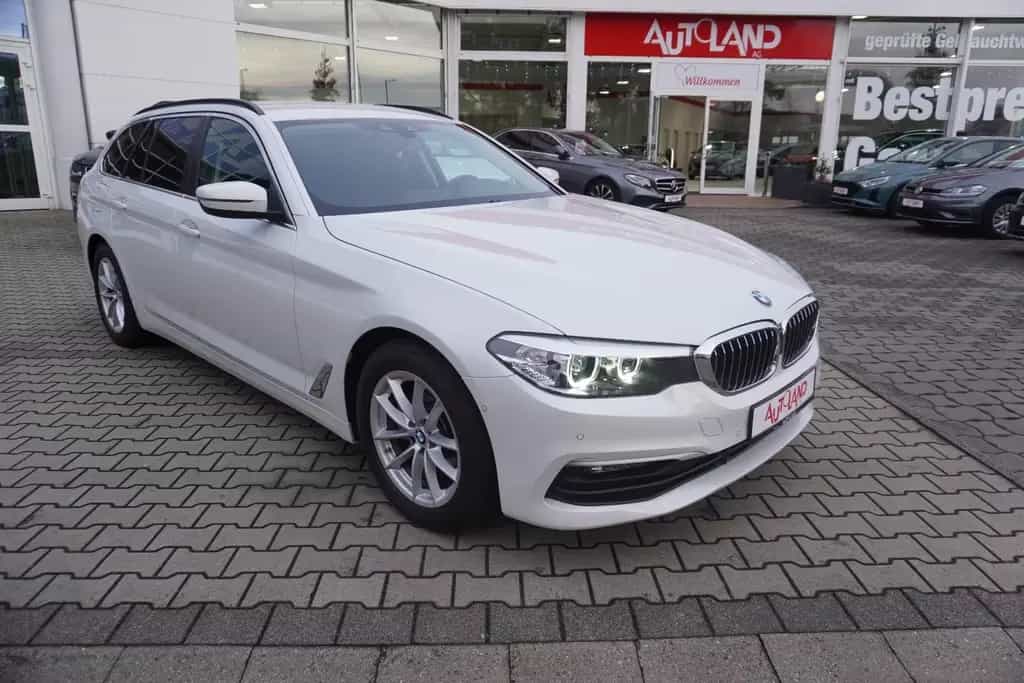 BMW 5 Series 520d Touring Aut. LED Navi Tempomat Sitzheizung 09/2019-photo-3