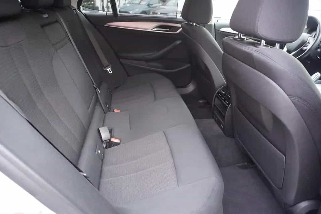 BMW 5 Series 520d Touring Aut. LED Navi Tempomat Sitzheizung 09/2019-photo-31