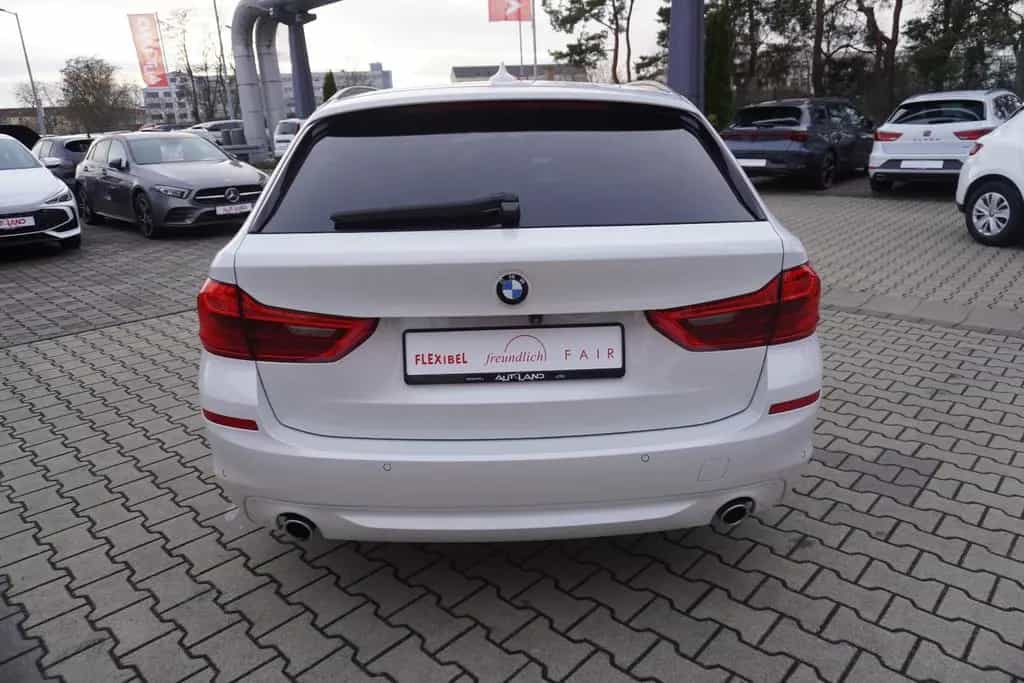 BMW 5 Series 520d Touring Aut. LED Navi Tempomat Sitzheizung 09/2019-photo-6