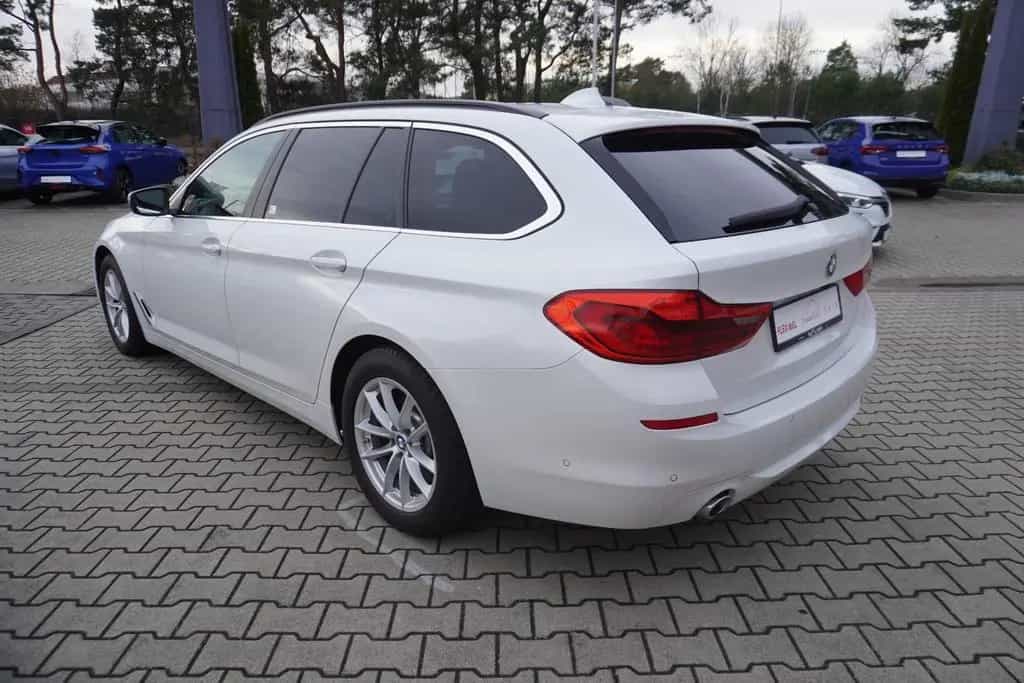 BMW 5 Series 520d Touring Aut. LED Navi Tempomat Sitzheizung 09/2019-photo-7