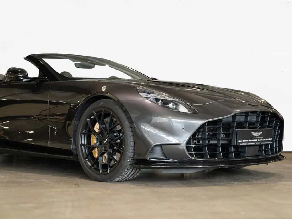 Aston Martin Vanquish Volante Aston Martin Hamburg null-photo-12