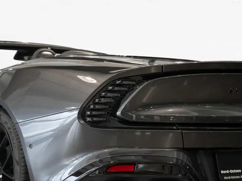 Aston Martin Vanquish Volante Aston Martin Hamburg null-photo-16