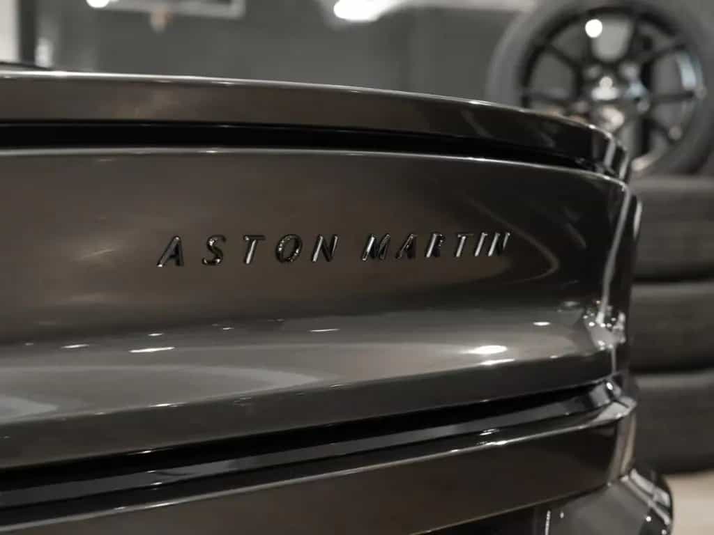 Aston Martin Vanquish Volante Aston Martin Hamburg null-photo-19