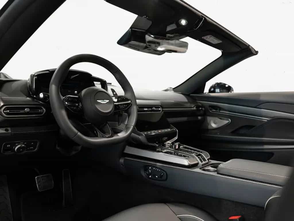 Aston Martin Vanquish Volante Aston Martin Hamburg null-photo-2