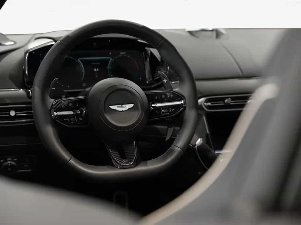 Aston Martin Vanquish Volante Aston Martin Hamburg null-photo-23