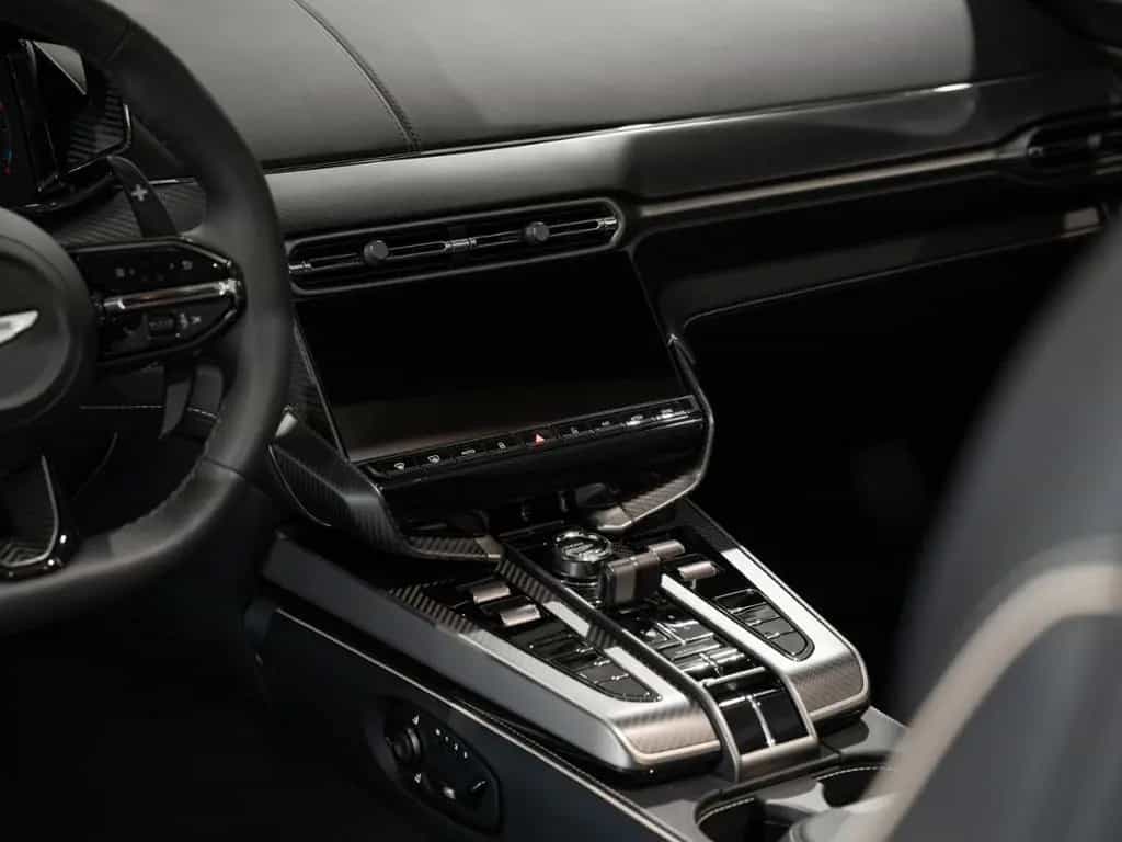 Aston Martin Vanquish Volante Aston Martin Hamburg null-photo-8