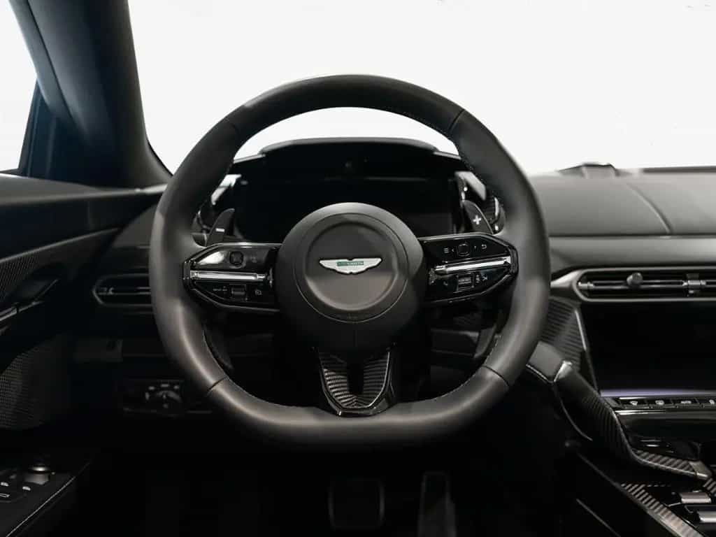 Aston Martin Vanquish Volante Aston Martin Hamburg null-photo-9