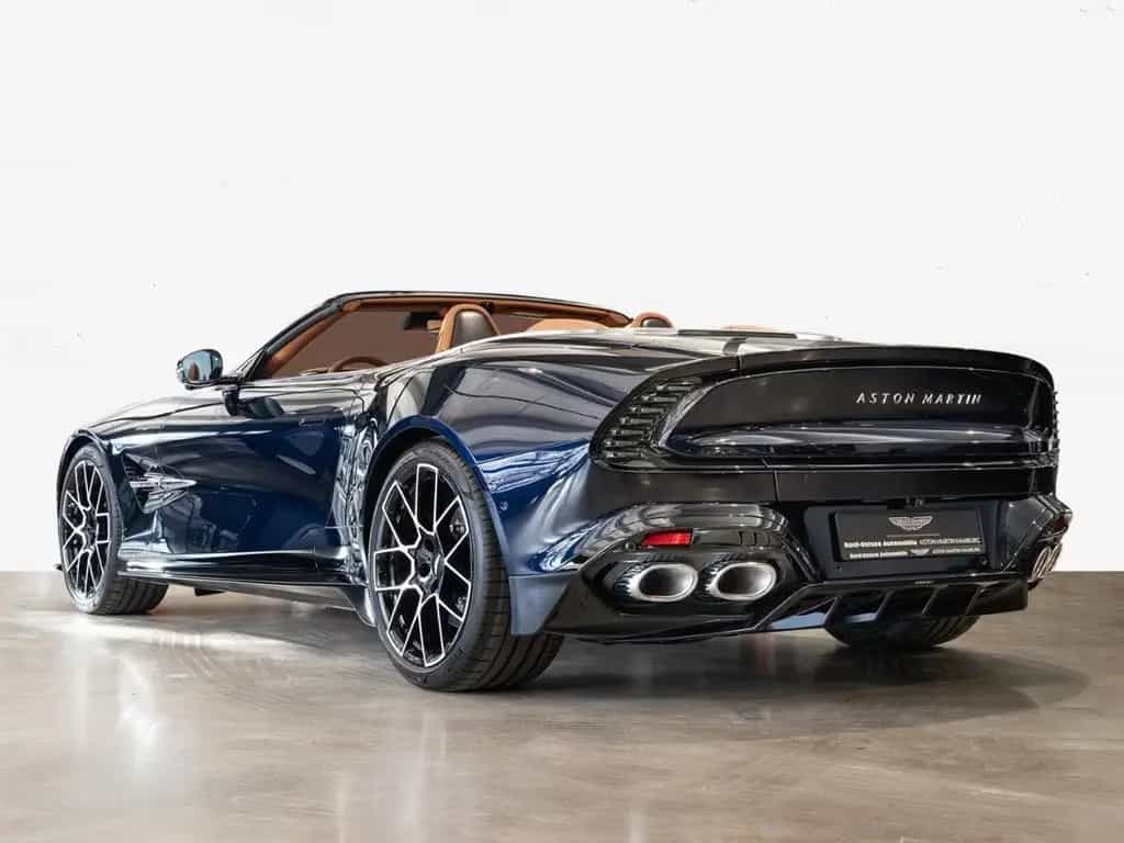 Aston Martin Vanquish Volante Aston Martin Hamburg null-photo-1