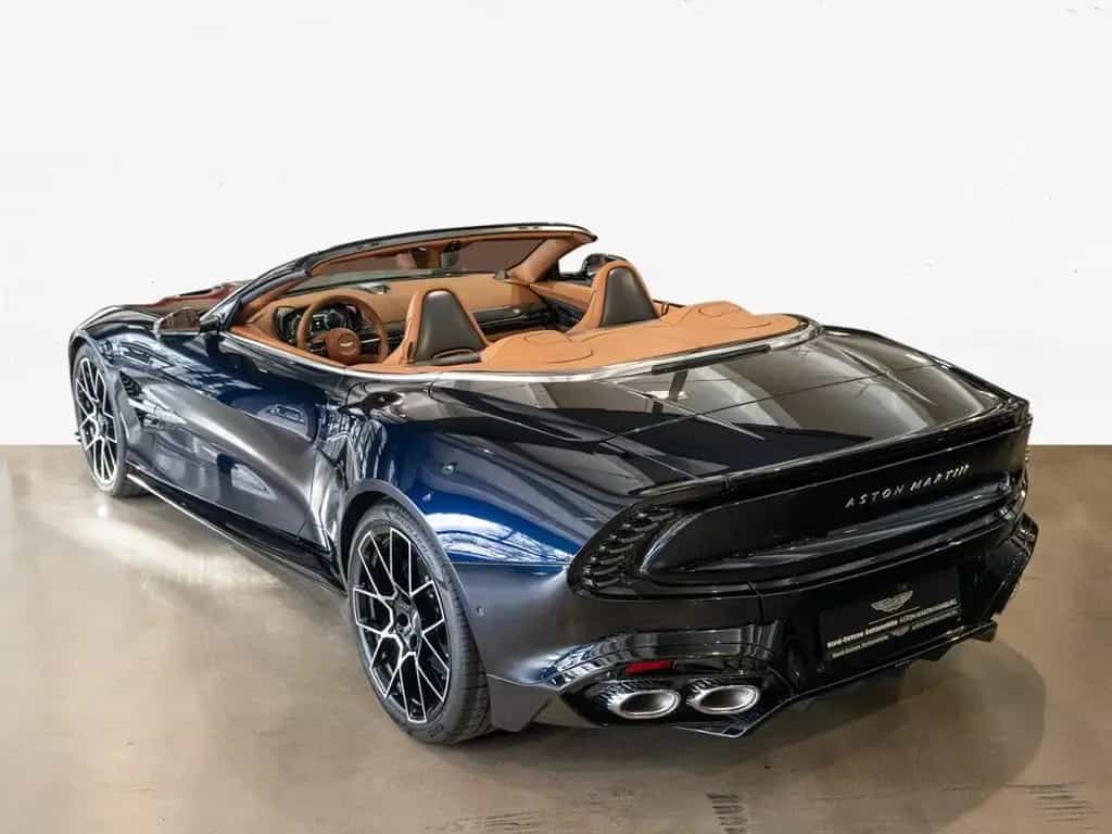 Aston Martin Vanquish Volante Aston Martin Hamburg null-photo-25