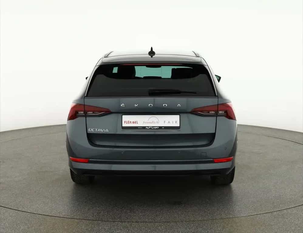 Skoda Octavia Combi 1.5 TSI Style LED Navi Alcantara 06/2020-photo-3
