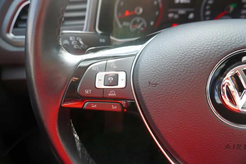 Volkswagen T-Roc 1.5 TSI DSG Style LED Navi ACC Sitzheizung 05/2018-photo-12