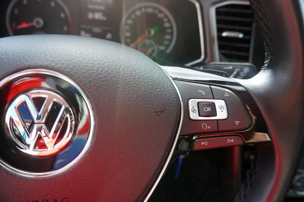 Volkswagen T-Roc 1.5 TSI DSG Style LED Navi ACC Sitzheizung 05/2018-photo-13