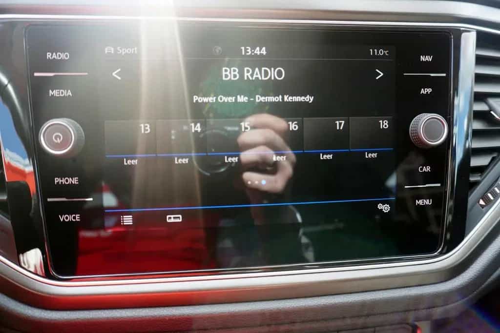 Volkswagen T-Roc 1.5 TSI DSG Style LED Navi ACC Sitzheizung 05/2018-photo-17