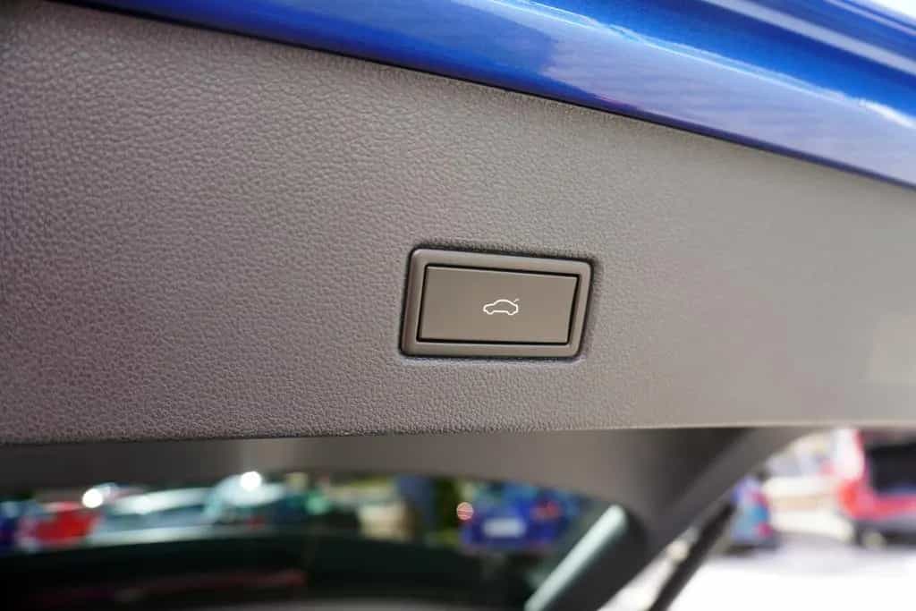 Volkswagen T-Roc 1.5 TSI DSG Style LED Navi ACC Sitzheizung 05/2018-photo-30