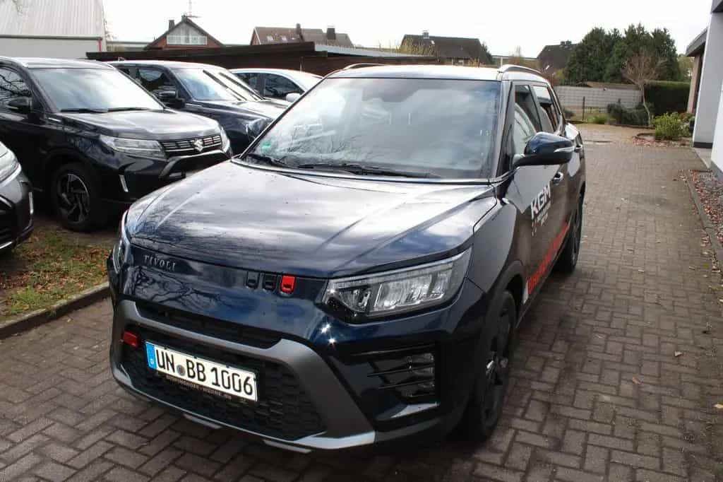 KGM Tivoli Black 1,6/AT 2WD 08/2025-photo-0