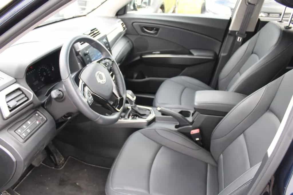 KGM Tivoli Black 1,6/AT 2WD 08/2025-photo-11