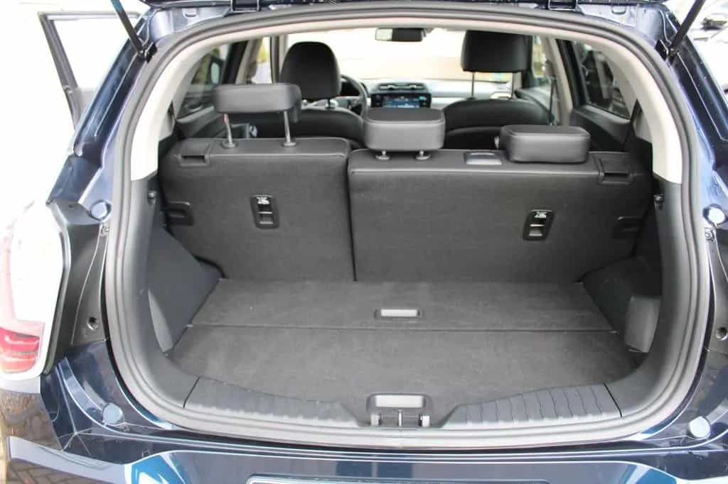 KGM Tivoli Black 1,6/AT 2WD 08/2025-photo-15