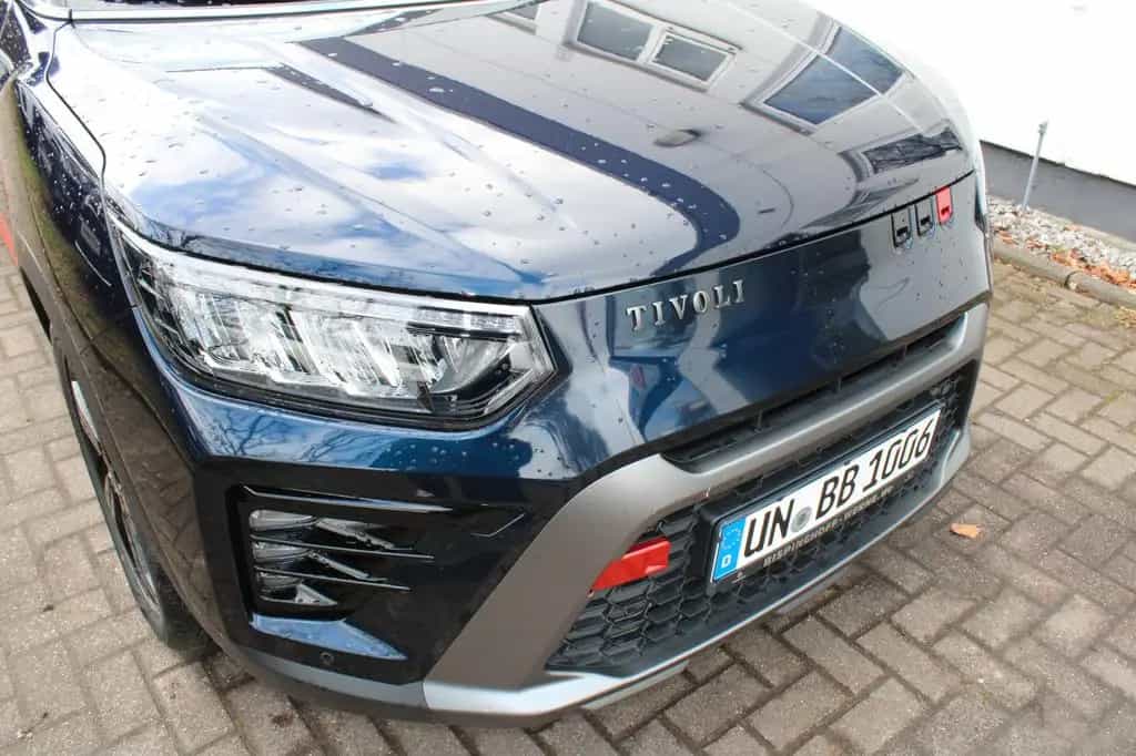 KGM Tivoli Black 1,6/AT 2WD 08/2025-photo-3