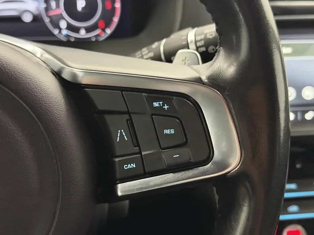 Jaguar F-Pace 30d AWD Pure / CarPlay / LED 05/2019-photo-16