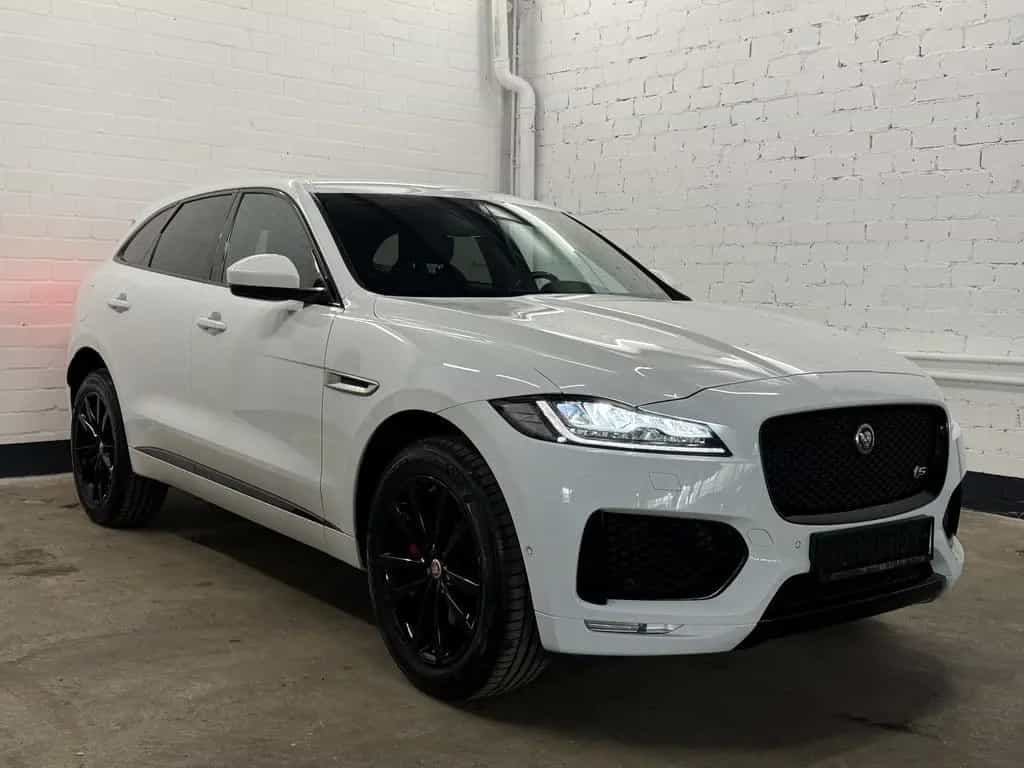 Jaguar F-Pace 30d AWD Pure / CarPlay / LED 05/2019-photo-3
