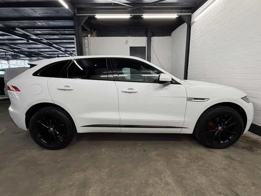 Jaguar F-Pace 30d AWD Pure / CarPlay / LED 05/2019-photo-4