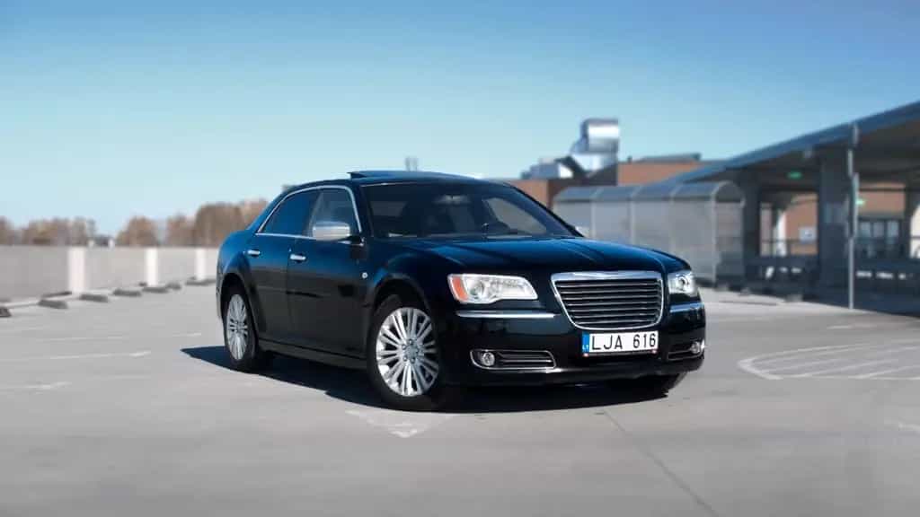 Chrysler 300C 01/2014-photo-0