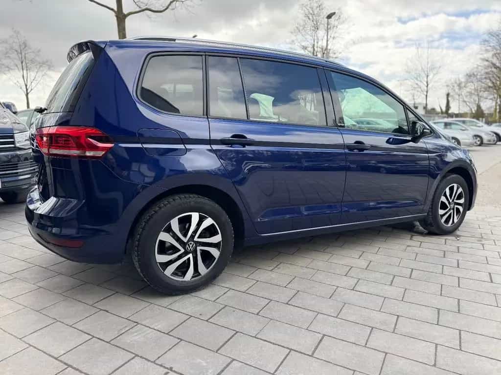 Volkswagen Touran Active Start-Stopp *7-SITZER* 09/2022-photo-3