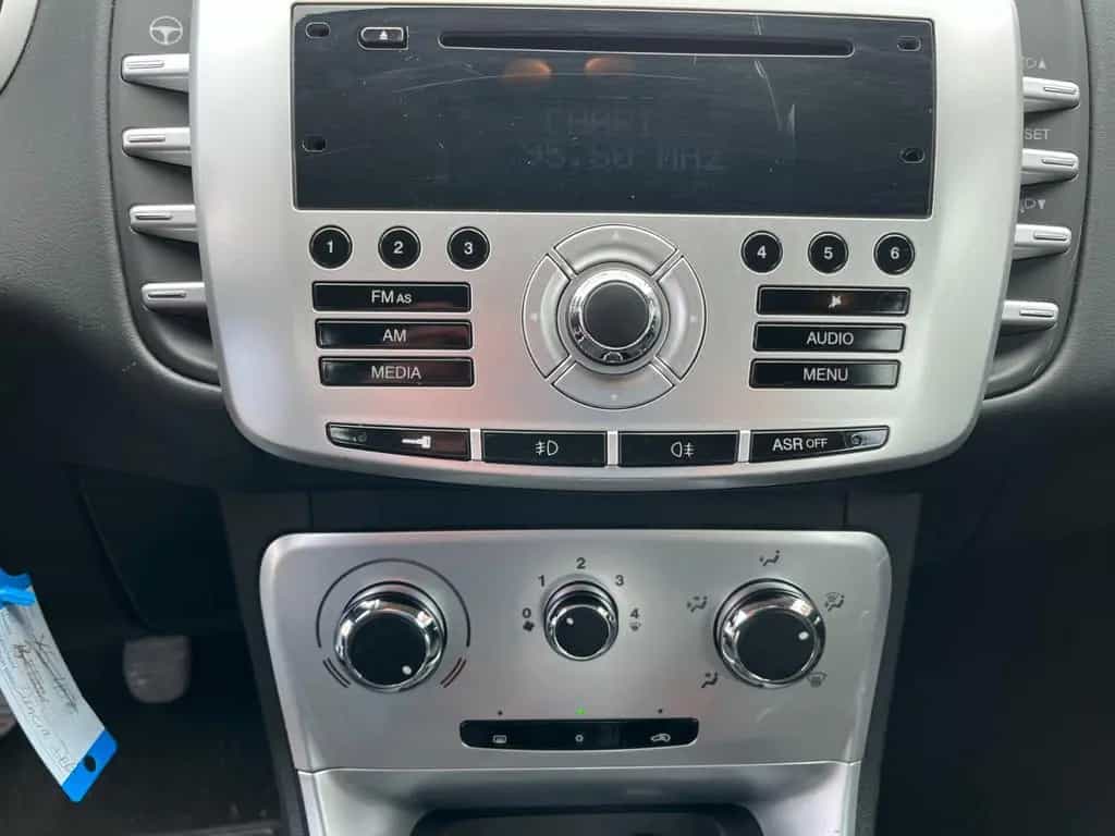 Lancia Delta Oro Klimaanlage / TÜV NEU 01/2011-photo-19