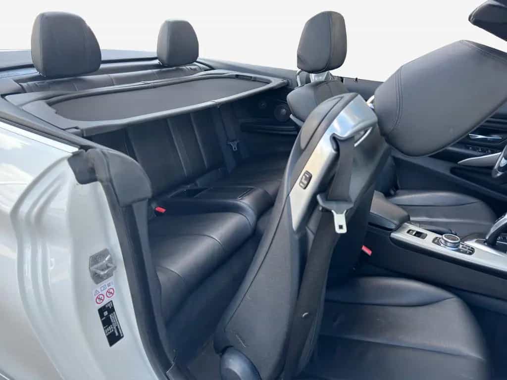BMW 4 Series 08/2018-photo-23