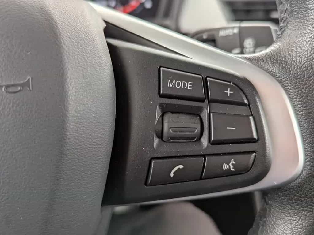 BMW 220 Active Tourer 2er Active Tourer - 220i Advantage AHK+LED+NAVI+ 09/2020-photo-25