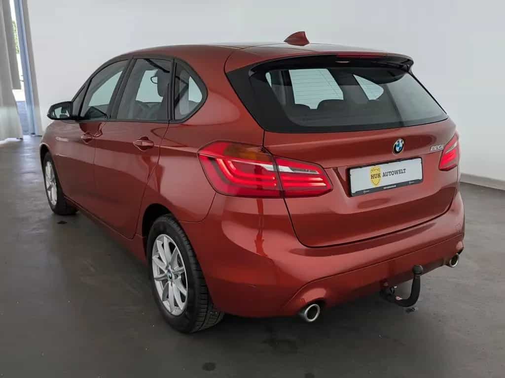 BMW 220 Active Tourer 2er Active Tourer - 220i Advantage AHK+LED+NAVI+ 09/2020-photo-6