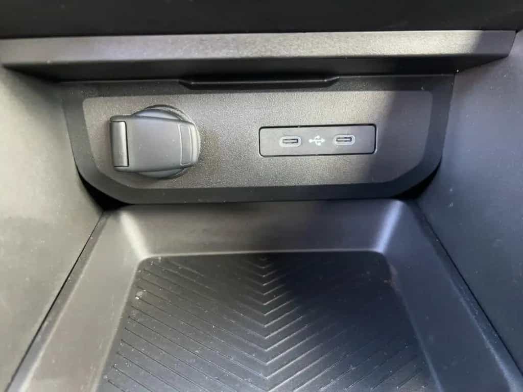 Dacia Duster Neuer Expression TCe 130 Apple CarPlay PD 04/2025-photo-14